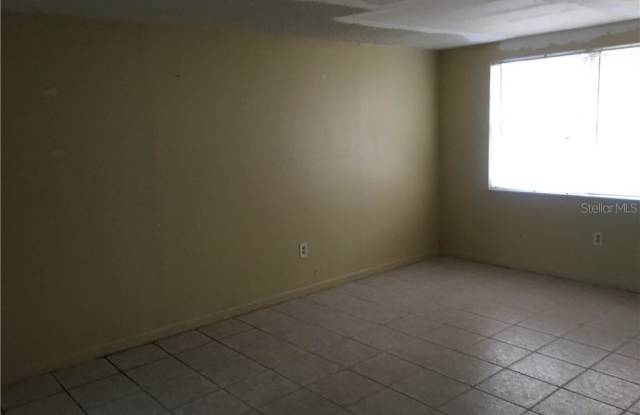 7021 CORAL REEF DRIVE Gallery 4