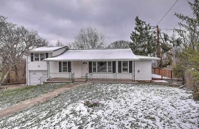 1570 Granby Road photos photos