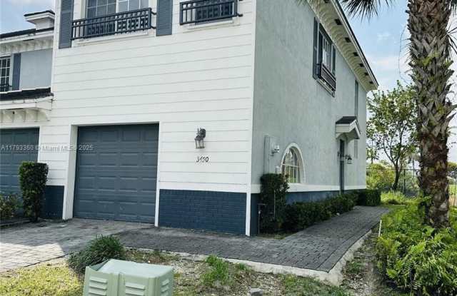 3450 NW 13th St photos photos