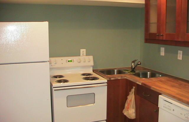 2302 East Cabot Street photos photos