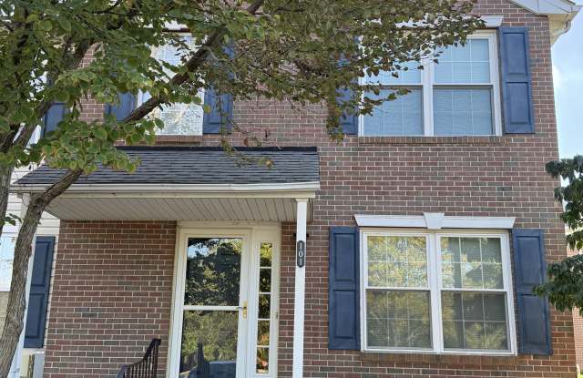 101 Newport Court photos photos