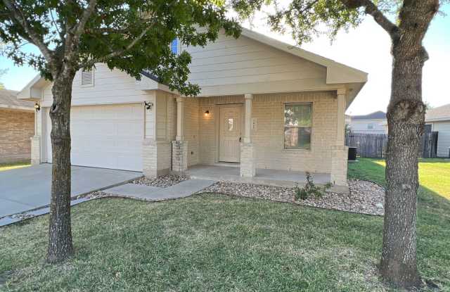 2408 Green Meadows Ln Gallery 2