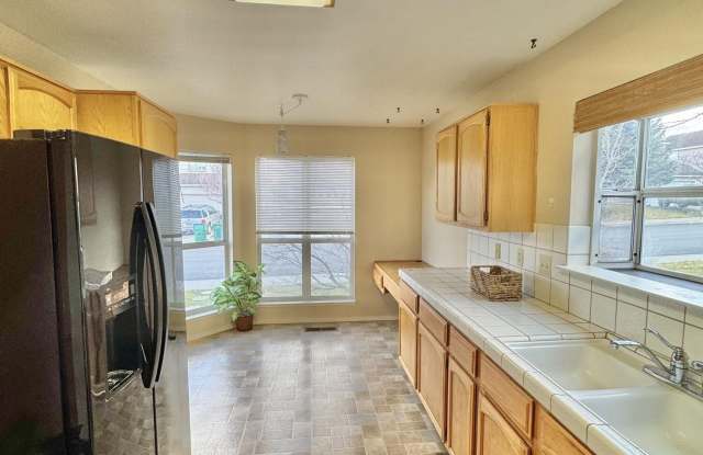 923 Edgecliff Drive photos photos