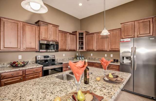 13505 W CATALINA Drive Gallery 4