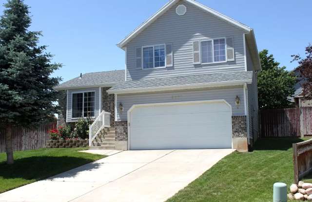 Must See!! 4 bedrooms 2 baths house in Layton! photos photos Must See!! 4 bedrooms 2 baths house in Layton! photos photos
