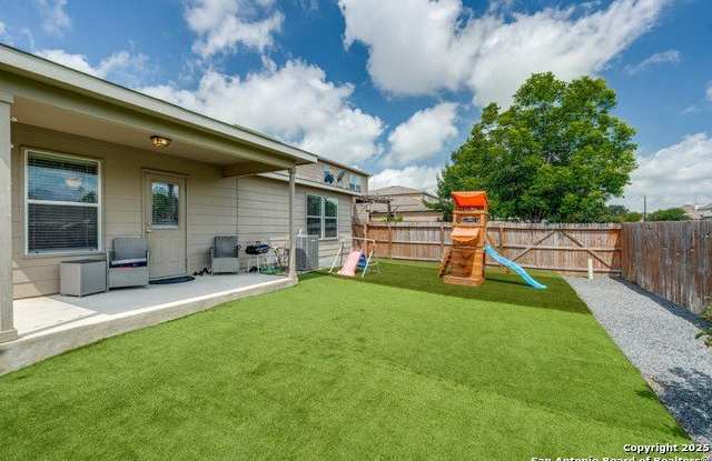 11731 Silver Horse photos photos