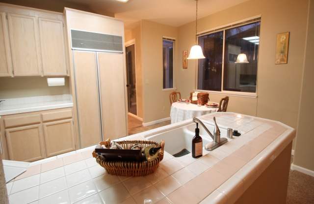 Beautiful 4Br 3Bth near Bart Gallery 4