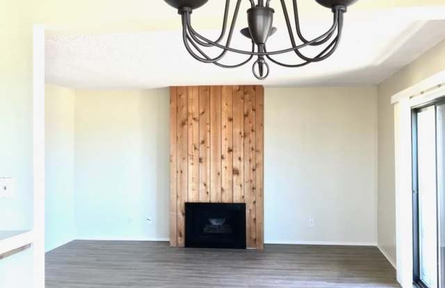 3831 Nipoma Place Gallery 4