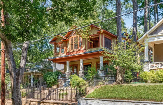 1070 Colquitt Avenue Northeast photos photos