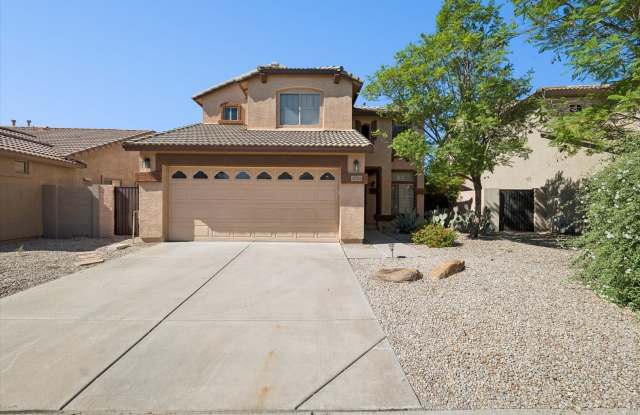 Property is ready now in the highly sought after Asher Hills Preserve, 4 Bedrooms with a loft, bedroom on main floor, POOL, and no carpet in this home.  This place is lovely and ready for you!!! Gallery 4