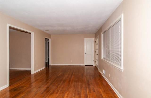 2082 Randolph Circle NW Gallery 4