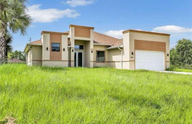 2815 nancy dr photos photos