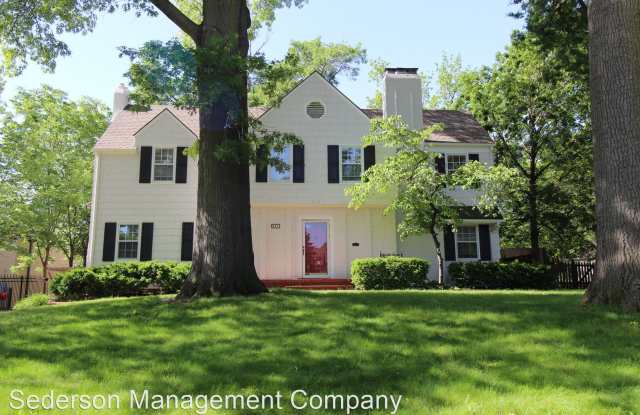 601 W 50TH STREET - 601 West 50th Street, Kansas City, MO 64112