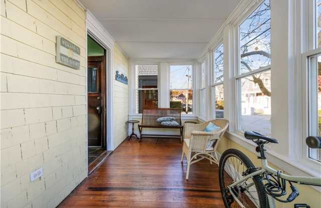 31 W Narragansett Avenue Gallery 4