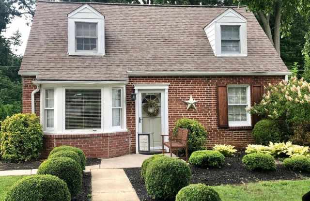 34 SURREY DRIVE photos photos