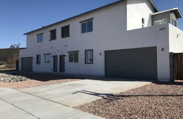 3201 N 19TH Street - 3201 N 19th St, Phoenix, AZ 85016