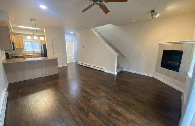9247 Commons Place photos photos
