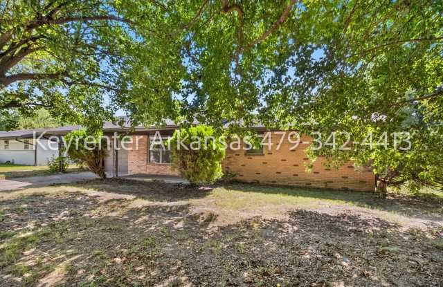 Updated 3 Bedroom Home with Large Backyard in the Heart of Springdale Gallery 3