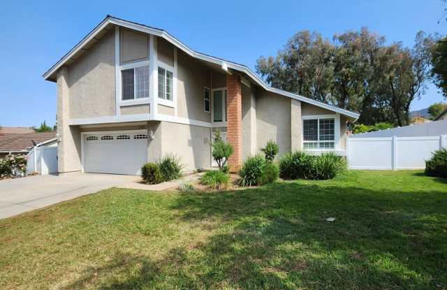 Big backyard with lots of upgrades - 2443 Antelope Drive, Corona, CA 92882