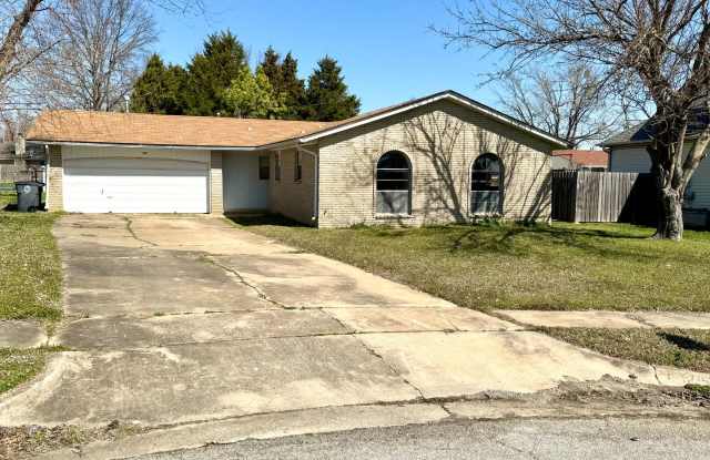 Updated 3 Bedroom, 1.5 Bath House Near Hard Rock Casino and Has Great Highway Access! photos photos