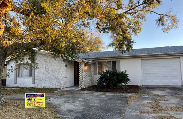 4030 Grayton Dr - 4030 Grayton Drive, Beacon Square, FL 34652