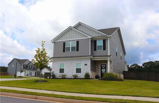 737 Woody Drive photos photos
