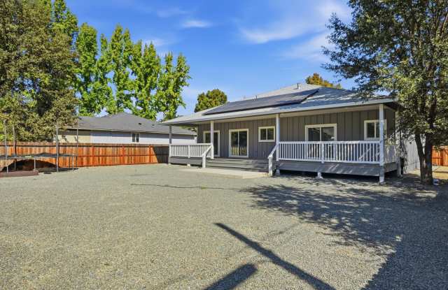 18287 Deer Hollow Road Gallery 4