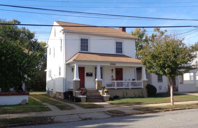 1904 CHARLES Street unit: 3 photos photos