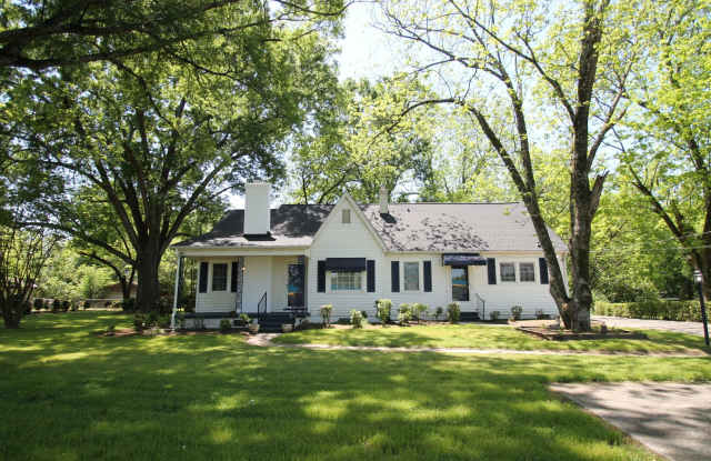 Exclusively Offered By Muse Realty Rentals, LLC photos photos