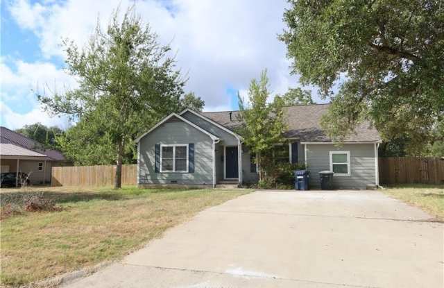 1008 Puryear Drive - 1008 Puryear Drive, College Station, TX 77840 1008 Puryear Drive - 1008 Puryear Drive, College Station, TX 77840