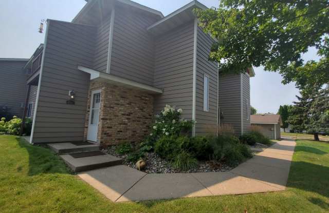 Main Floor Condo Available September 1, Updated Flooring  Appliances, Granite Counters, Walkout to Patio - 4518 Cinnamon Ridge Trail, Eagan, MN 55122