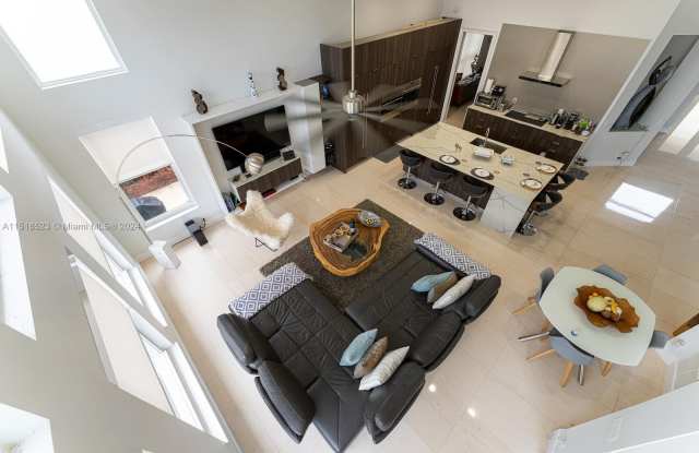 1107 pelican lane Gallery 4