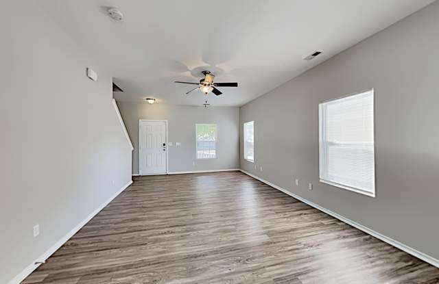 969 Willow Creek Drive Gallery 4