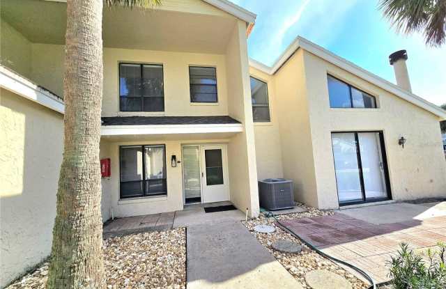 410 S NETHERWOOD Crescent Gallery 1