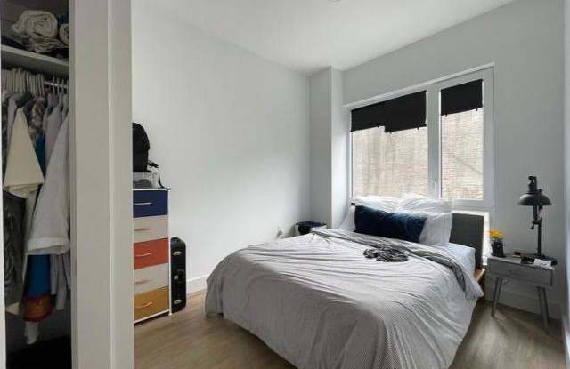 82 Fourth Avenue - 82 4th Avenue, Brooklyn, NY 11217