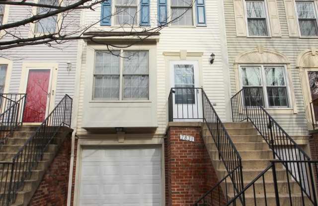 7831 GUM SPRINGS VILLAGE Drive photos photos