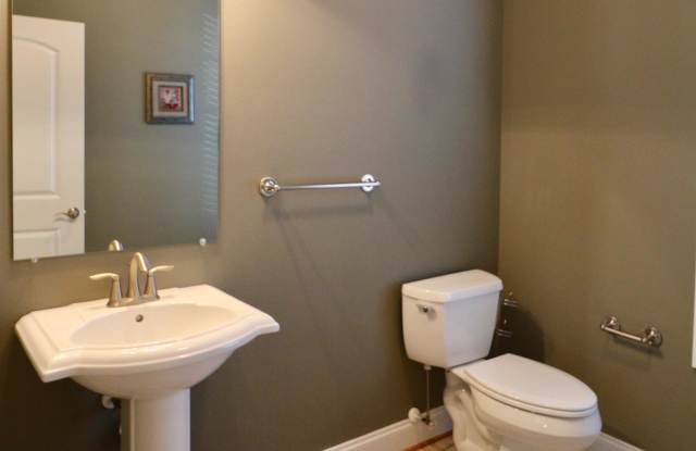 102 Northwynd Circle - 1Unit B Gallery 2