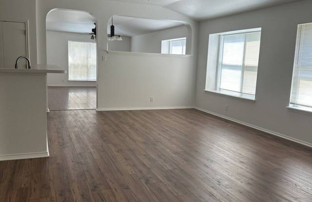 5601 Timber Star Gallery 2
