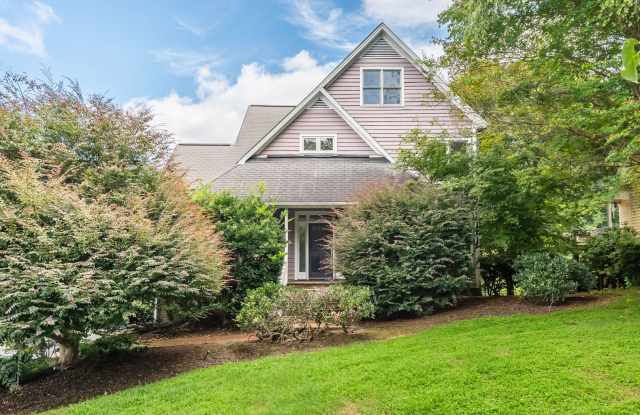 Spacious 3BR/2BA home minutes from UNC! photos photos