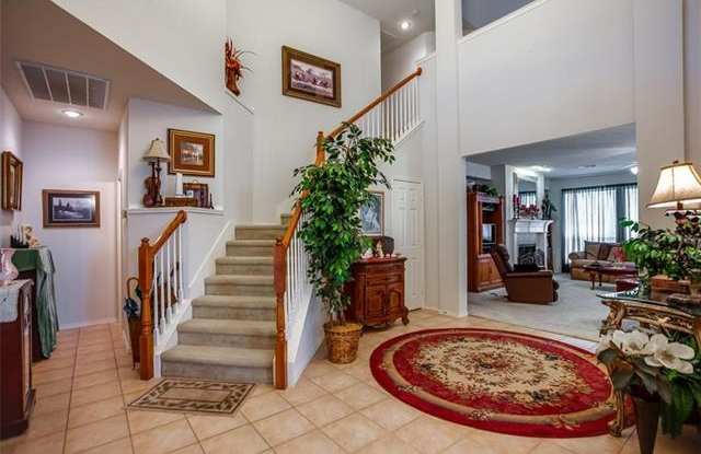 6529 Hillview Lane Gallery 3