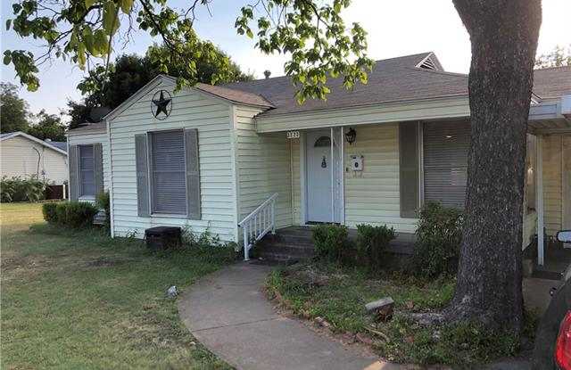 3223 Meadow Oaks Drive Gallery 2