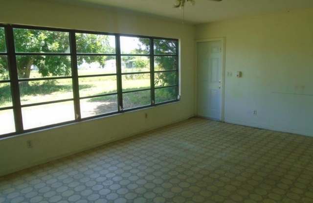 1539 Medford Place Gallery 4