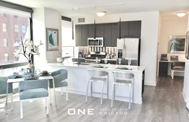 80 E Lake St photos photos