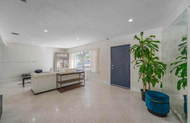 12520 NE Miami Pl Gallery 4