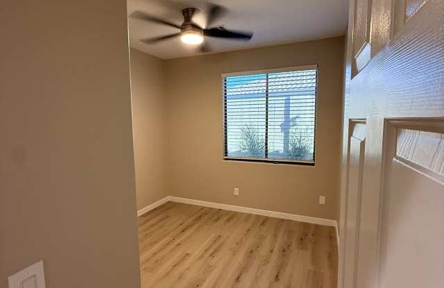 39730 North Bridlewood Way Gallery 3