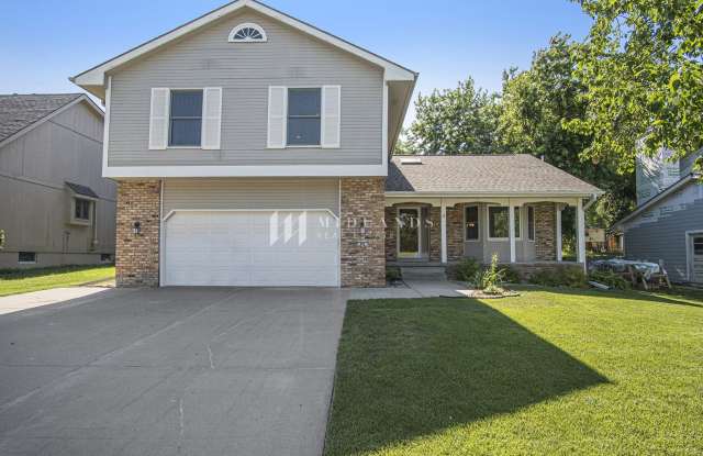 4 Bedroom Papillion Home! photos photos