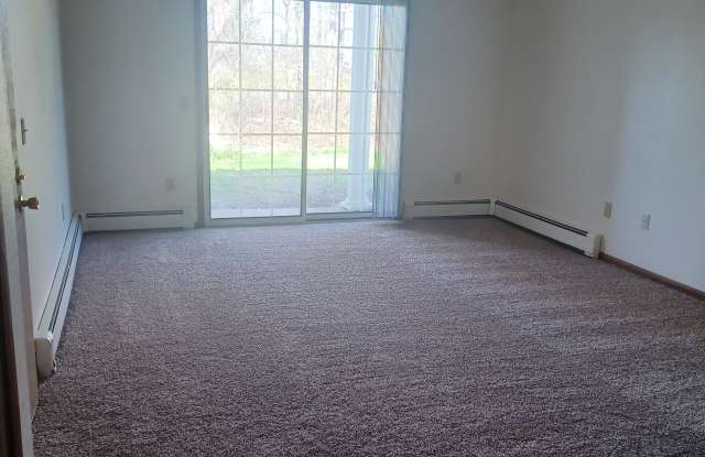 1076 Gateway Dr photos photos