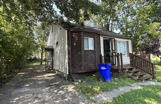 4845 University Place photos photos