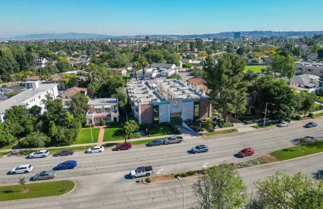 1257 Huntington Dr # WQ392170DZ photos photos