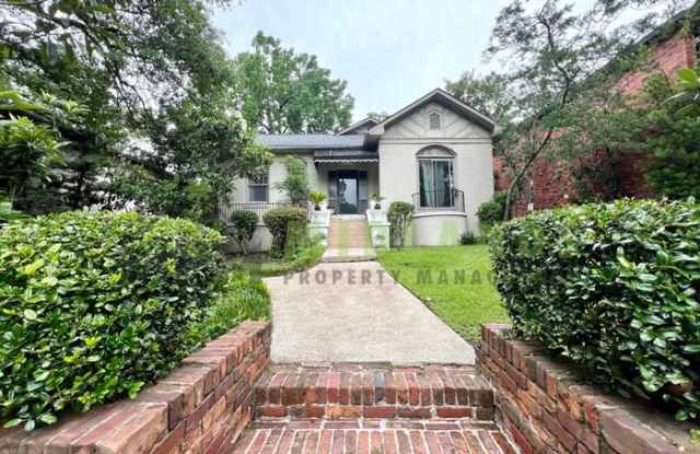 2511 Blossom Street photos photos